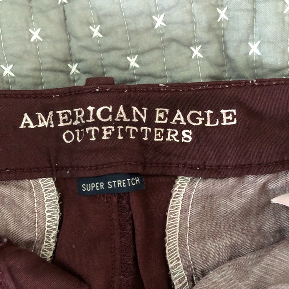 American eagle size 6 shorts burgundy color - Picture 2 of 5